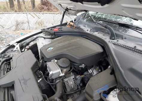 2015 BMW 320I z USA, uszkodzony, nr VIN WBA3B1C56FK140553